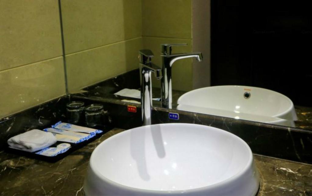 Zhuhai Liuhe Holiday Hotel Εξωτερικό φωτογραφία